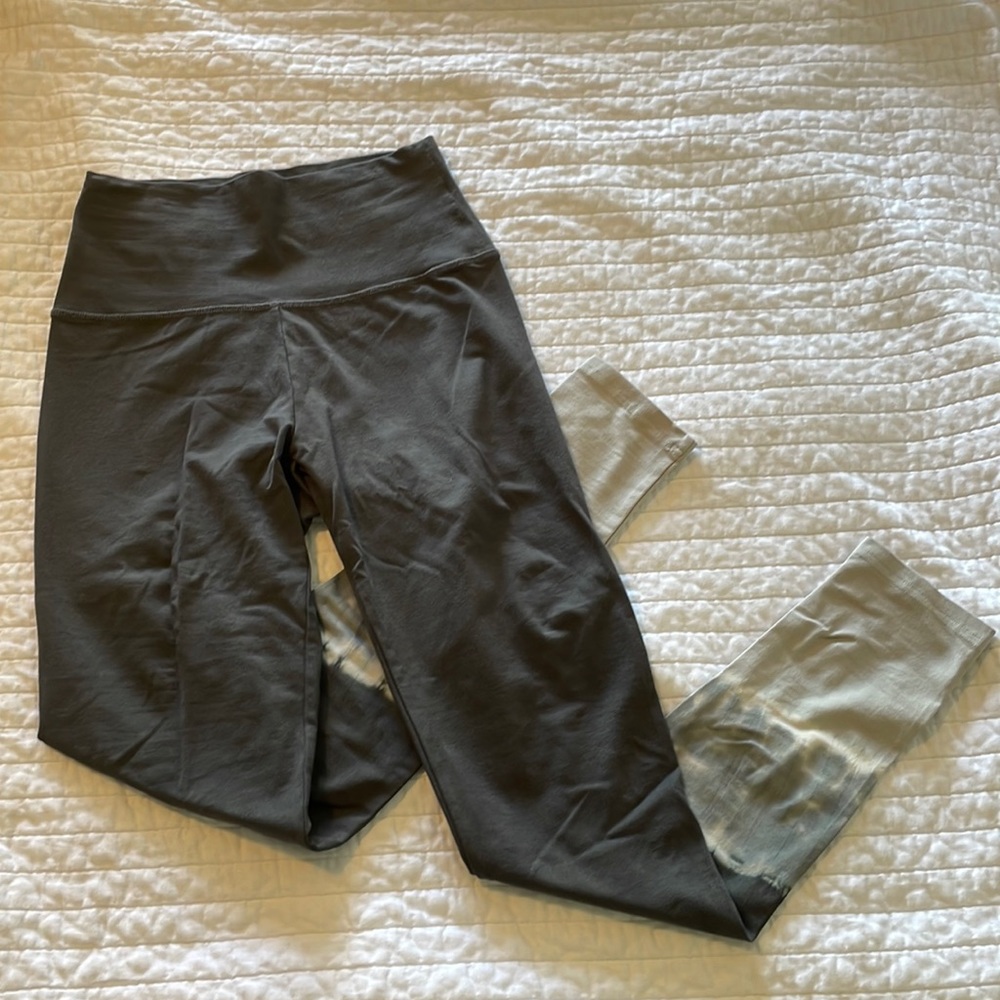 NWOT aerie offline tie dye leggings gray